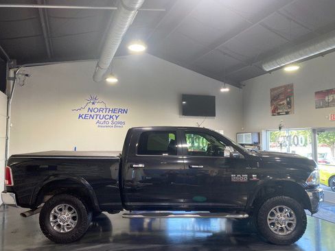 Used 2017 RAM 2500 Laramie AWD/4WD image 4