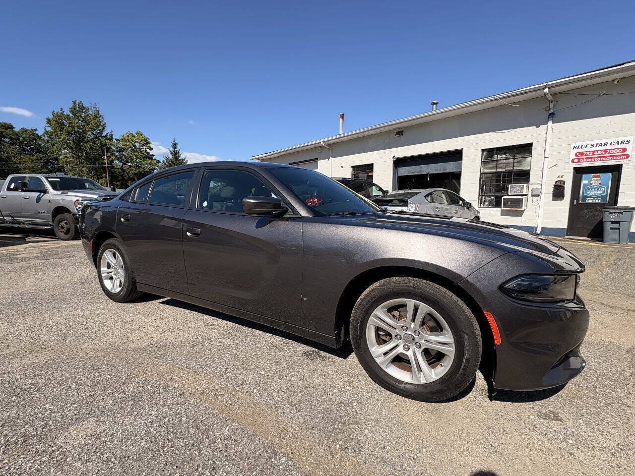 Used 2022 Dodge Charger SXT RWD image 5