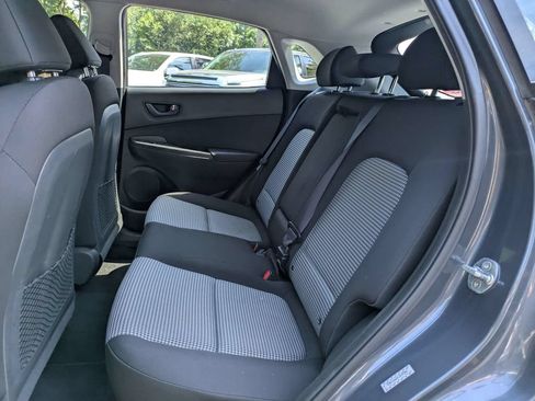 Used 2019 Hyundai Kona SE FWD image 14