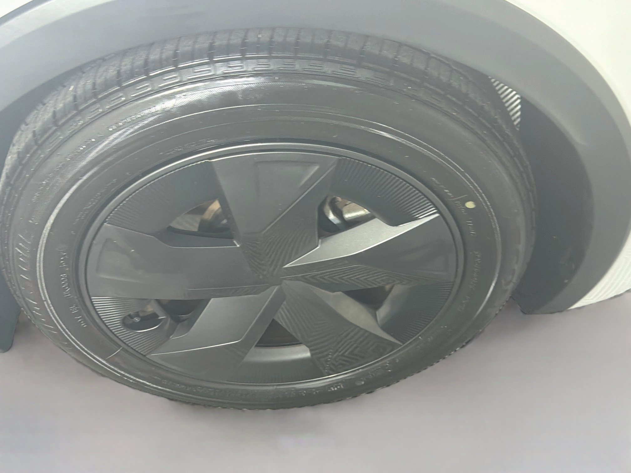 Used 2026 Toyota Prius LE FWD image 11