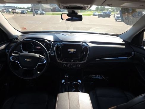 Used 2020 Chevrolet Traverse Premier AWD/4WD image 14
