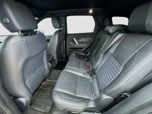 Used 2022 Land Rover Discovery Sport SE image 16