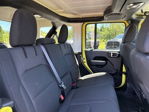 Used 2023 Jeep Wrangler Unlimited w/ 8.4" Radio Group AWD/4WD image 15