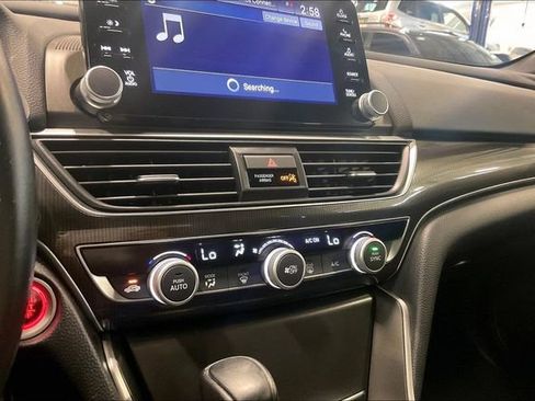 Used 2020 Honda Accord Sport image 32