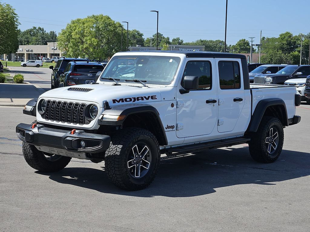 Used 2024 Jeep Gladiator Mojave w/ Safety Group AWD/4WD image 2