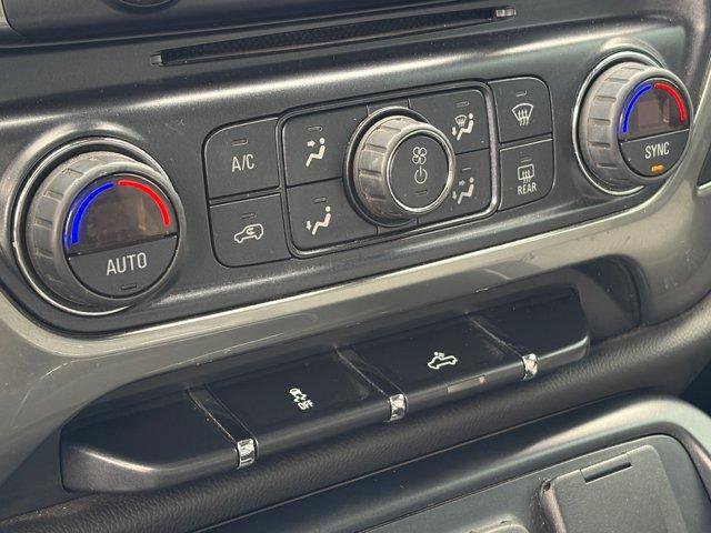 Used 2018 Chevrolet Silverado 1500 LT w/ All Star Edition AWD/4WD image 29