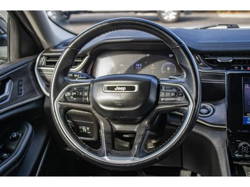 Used 2021 Jeep Grand Cherokee L Limited AWD/4WD image 36