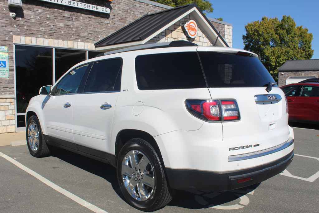 Used 2017 GMC Acadia Limited SLT AWD/4WD image 10