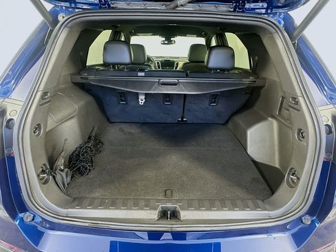 Used 2023 Chevrolet Equinox Premier image 26