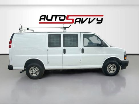 Used 2023 Chevrolet Express 2500 w/ Driver Convenience Package RWD image 8