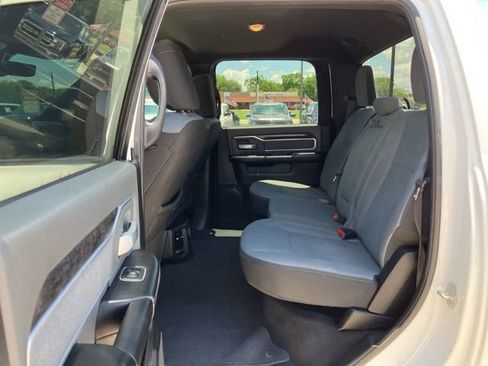 Used 2023 RAM 2500 Big Horn w/ Level 1 Equipment Group AWD/4WD image 17
