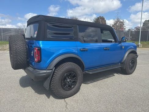 Used 2023 Ford Bronco Badlands image 3