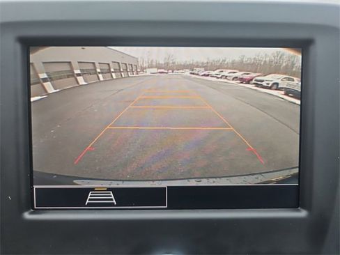 Used 2022 Chevrolet Equinox LT w/ Driver Convenience Package image 15