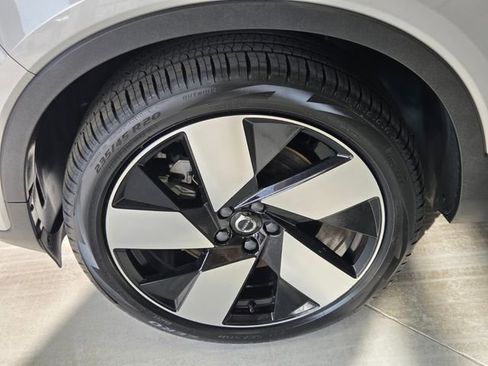Certified 2023 Volvo XC40 Recharge Ultimate w/ Protection Package Premier image 21