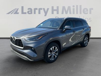 Used 2023 Toyota Highlander XLE