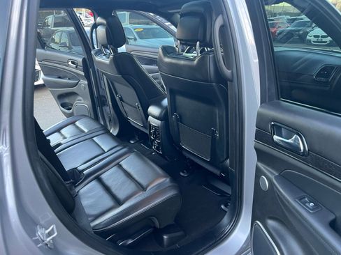 Used 2020 Jeep Grand Cherokee High Altitude AWD/4WD image 24