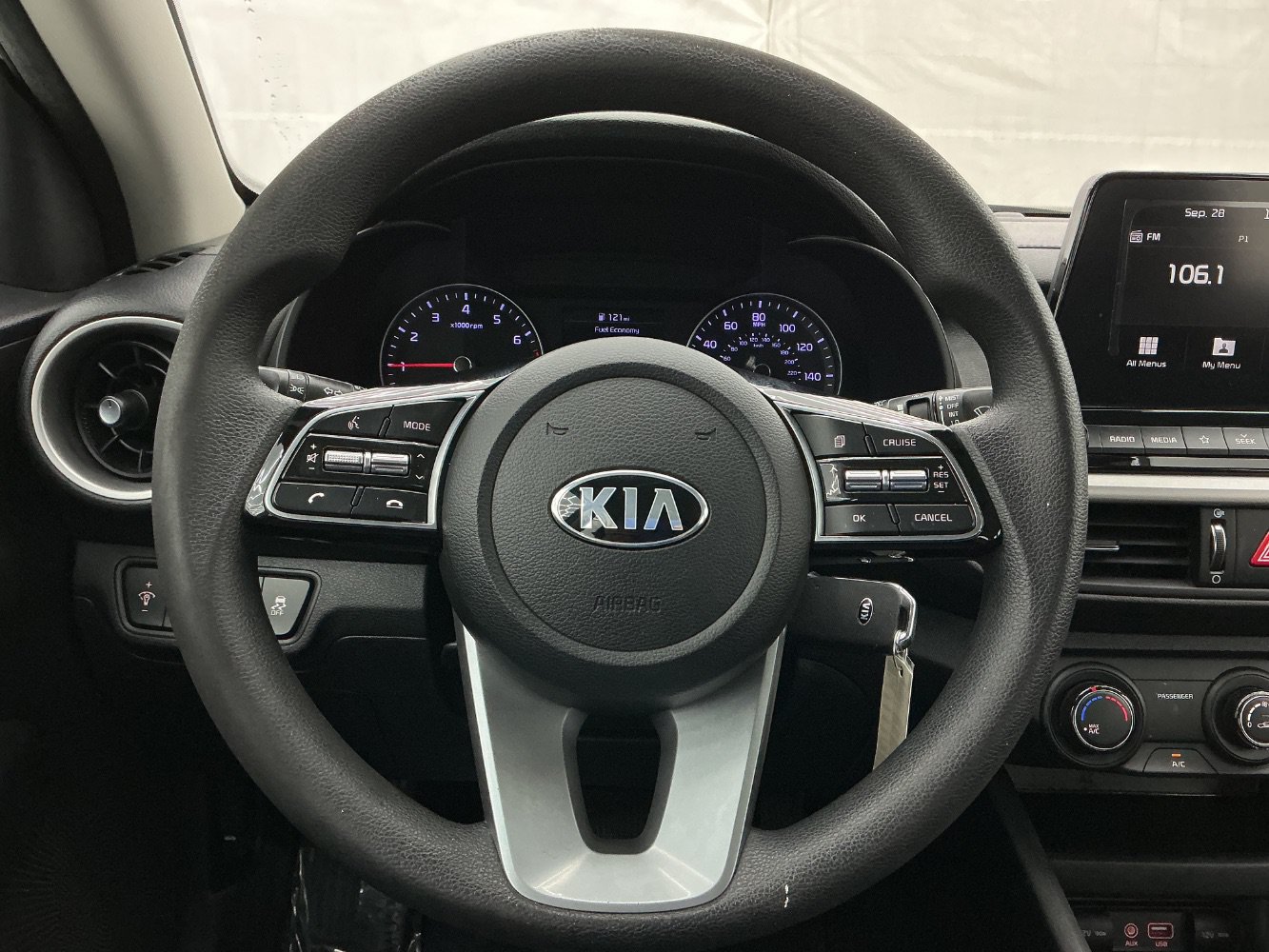Used 2020 Kia Forte LXS FWD image 31