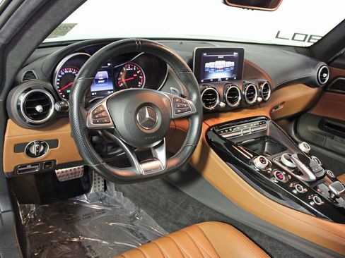 Used 2017 Mercedes-Benz AMG GT S image 16
