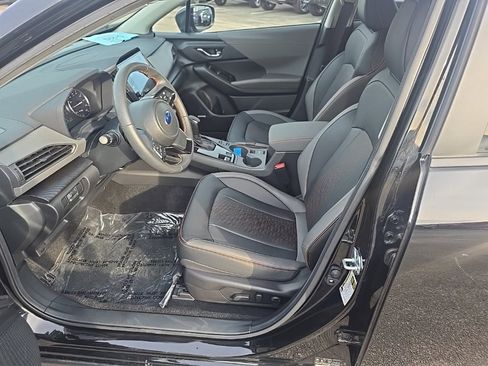 Used 2025 Subaru Crosstrek 2.5i Limited w/ Crosstrek Mirror Package image 13
