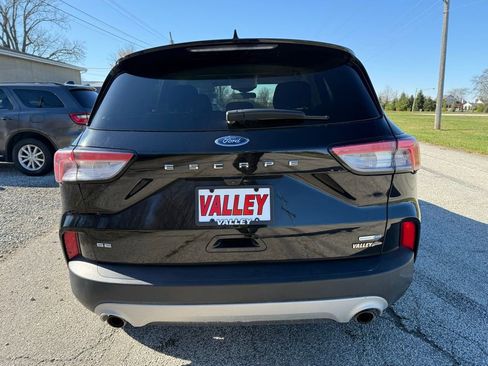 Used 2022 Ford Escape SE w/ Cold Weather Package image 12