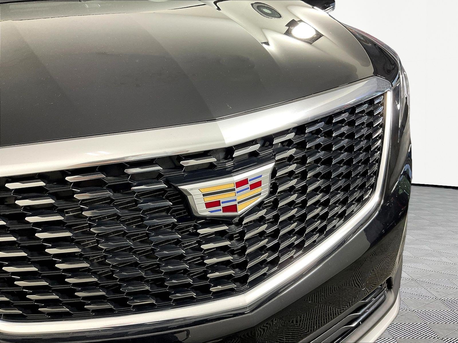 Used 2023 Cadillac XT5 Premium Luxury w/ Technology Package AWD/4WD image 33