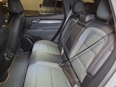 Used 2026 GMC Terrain AT4 AWD/4WD image 12
