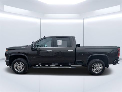 Used 2020 Chevrolet Silverado 3500 High Country w/ Z71 Off-Road Package image 6