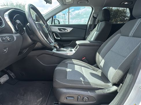 Used 2023 Chevrolet Blazer LT w/ Driver Confidence Package image 9