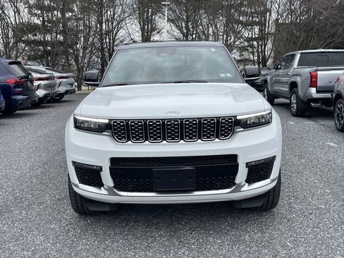 Used 2025 Jeep Grand Cherokee L Summit image 2