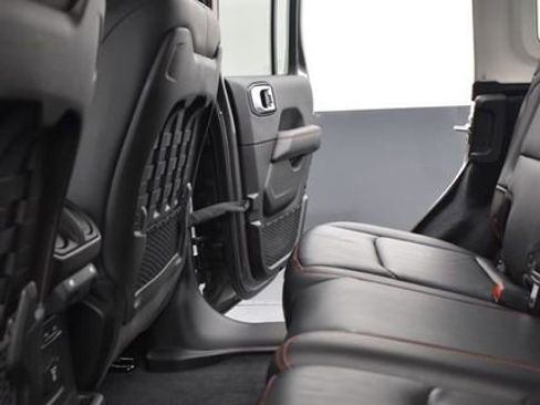 Used 2018 Jeep Wrangler Unlimited Rubicon image 8