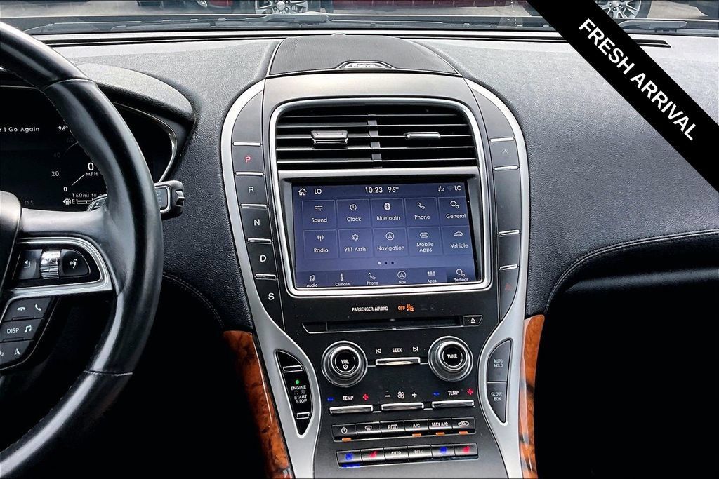 Used 2019 Lincoln Nautilus Reserve AWD/4WD image 9