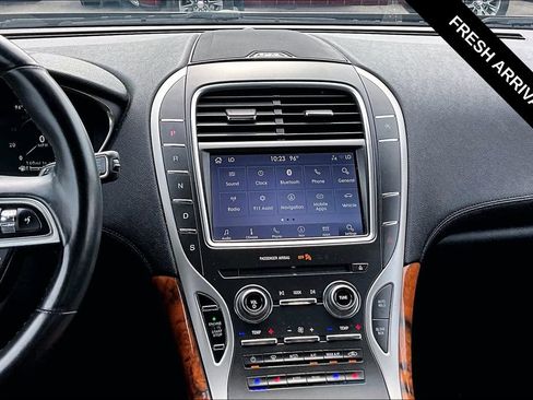 Used 2019 Lincoln Nautilus Reserve AWD/4WD image 9