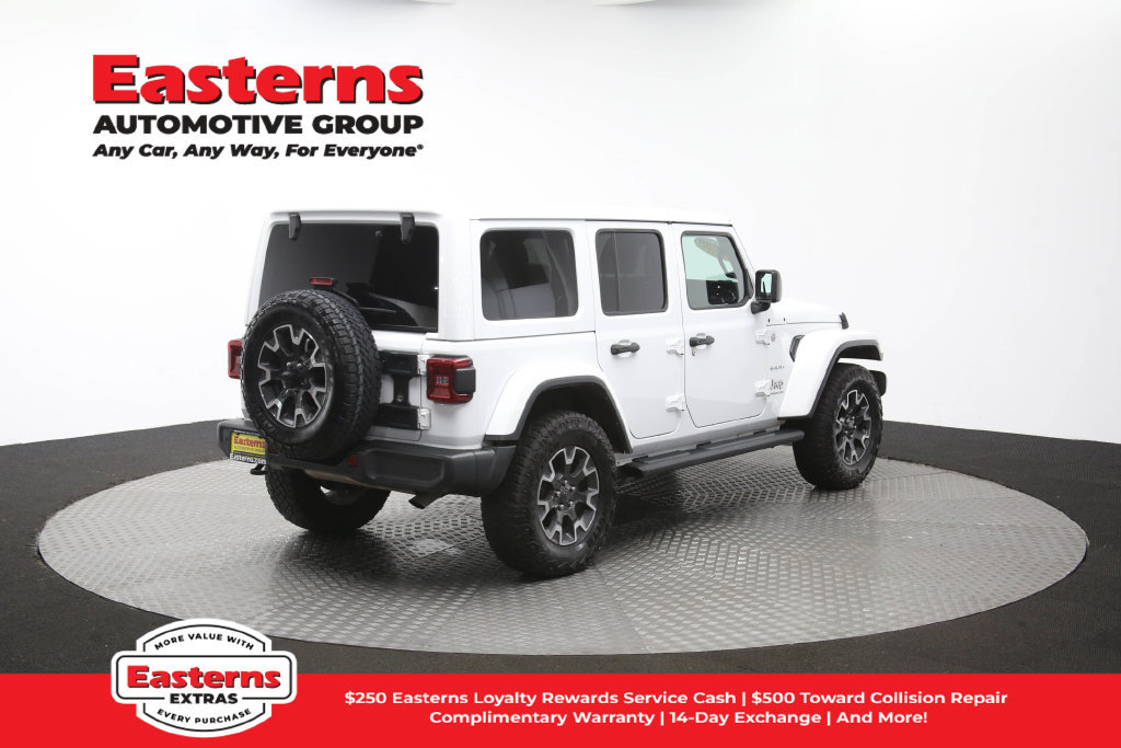 Used 2024 Jeep Wrangler Unlimited Sahara w/ Dual Top Group AWD/4WD image 41
