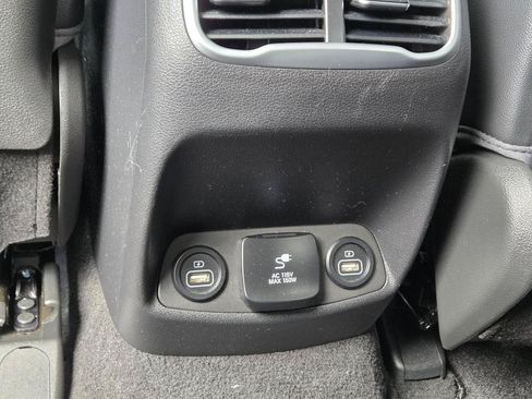 Used 2023 Hyundai Santa Fe Limited FWD image 19