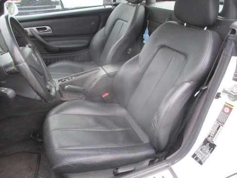 Used 2001 Mercedes-Benz SLK 230 image 5