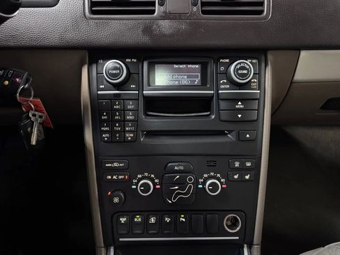 Used 2013 Volvo XC90 3.2 FWD image 24