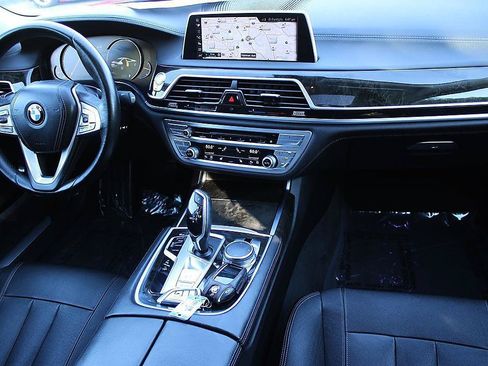 Used 2016 BMW 740i RWD image 22