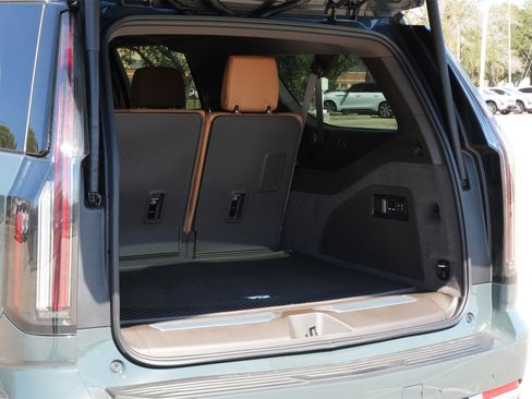 New 2026 Cadillac Escalade ESV Luxury w/ Touring Package image 24