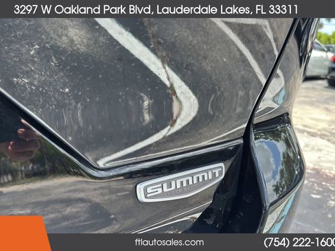 Used 2022 Jeep Grand Cherokee Summit w/ Luxury Tech Group V image 14