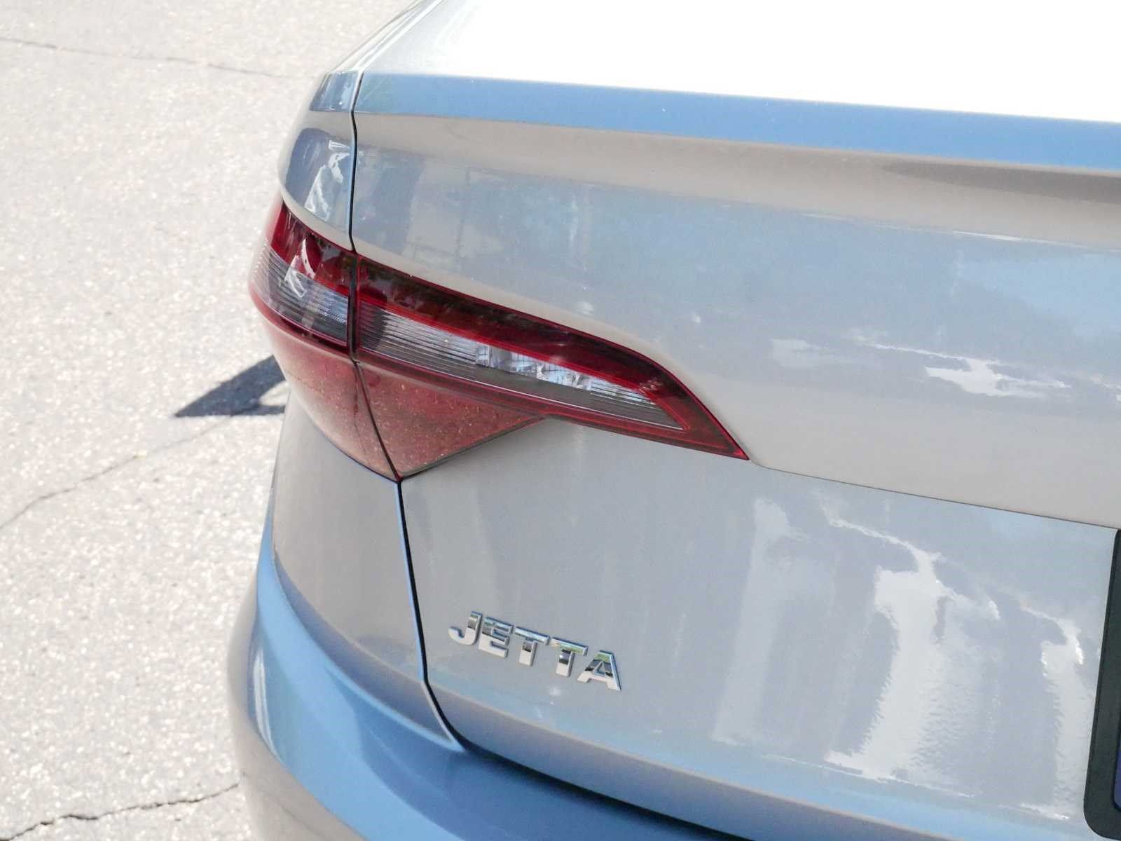 Certified 2020 Volkswagen Jetta S FWD image 17