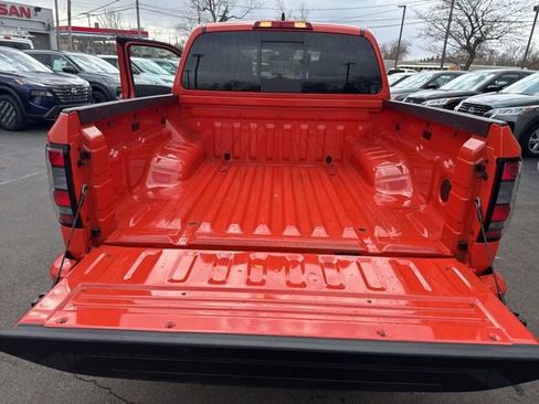 Used 2025 Nissan Frontier PRO-4X image 21