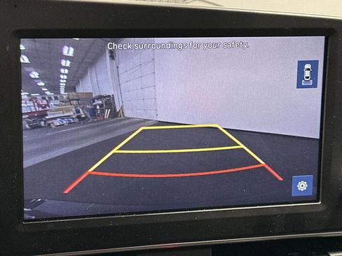 Certified 2023 Hyundai Elantra SEL image 21