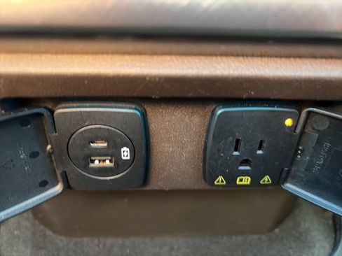 Used 2021 Ford F150 King Ranch w/ Equipment Group 601A High AWD/4WD image 36