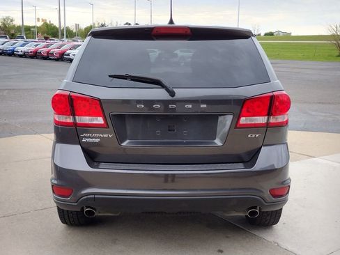 Used 2019 Dodge Journey GT FWD image 4