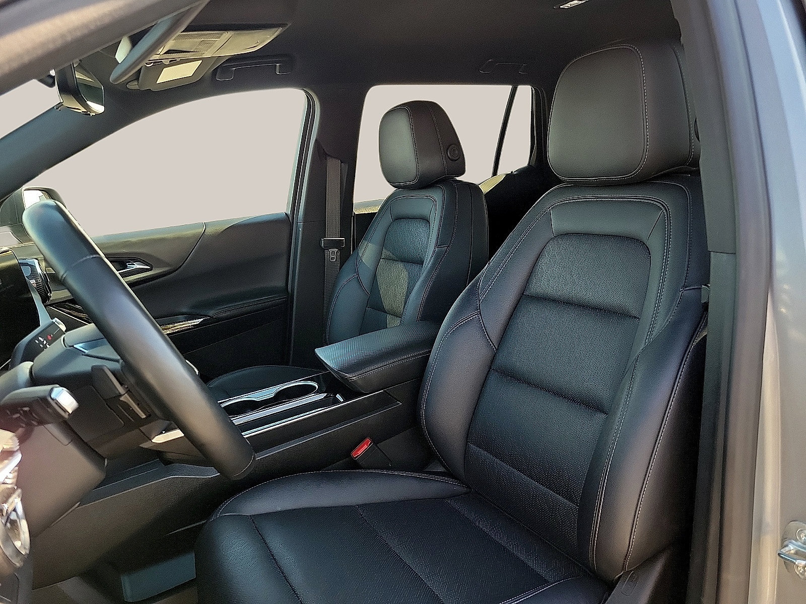 Used 2025 Chevrolet Equinox LT w/ Convenience Package II FWD image 11