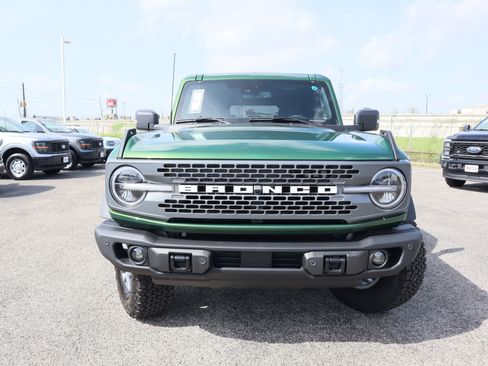 New 2025 Ford Bronco Badlands image 9