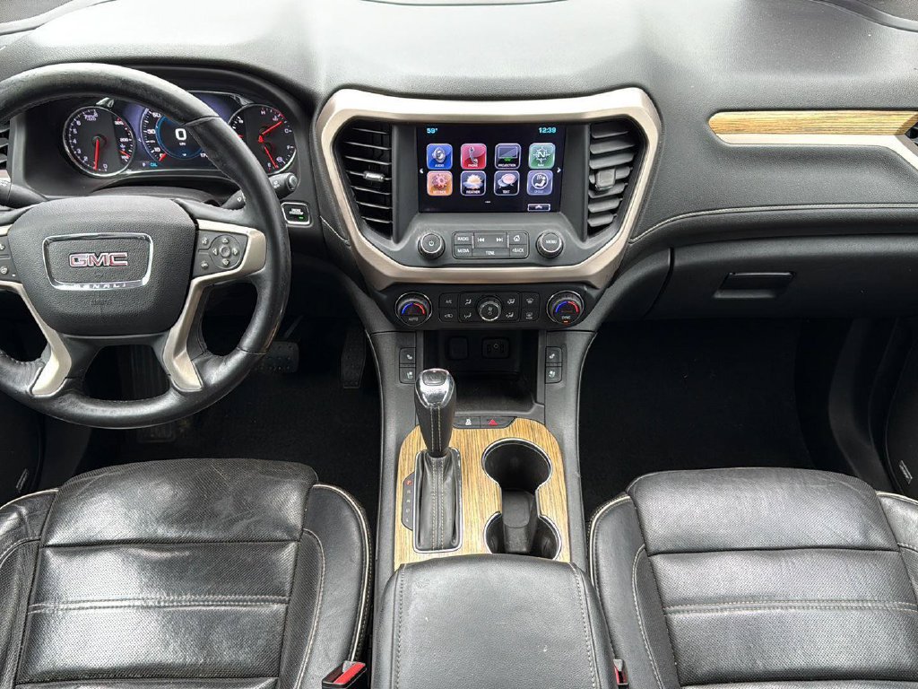 Used 2017 GMC Acadia Denali w/ Technology Package FWD image 23