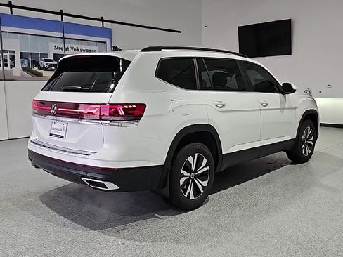 New 2026 Volkswagen Atlas SE FWD image 9