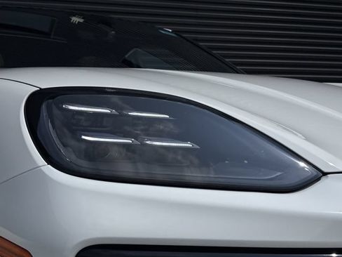 Certified 2026 Porsche Cayenne Coupe AWD/4WD image 12