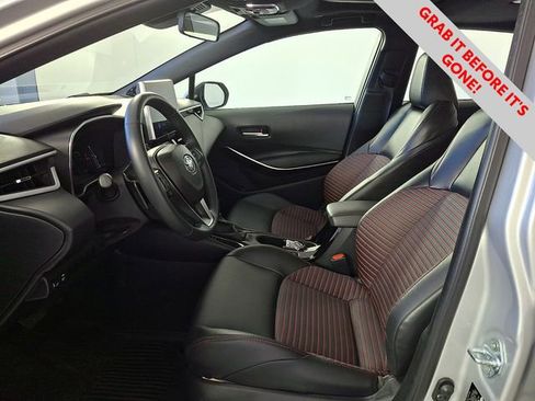 Certified 2025 Toyota Corolla XSE image 15